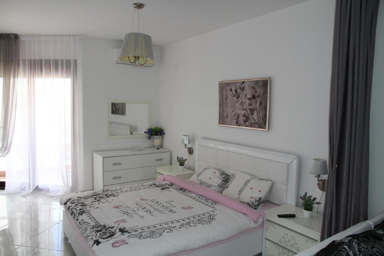 Bella Costa Apartment Dobra Voda Ngoại thất bức ảnh