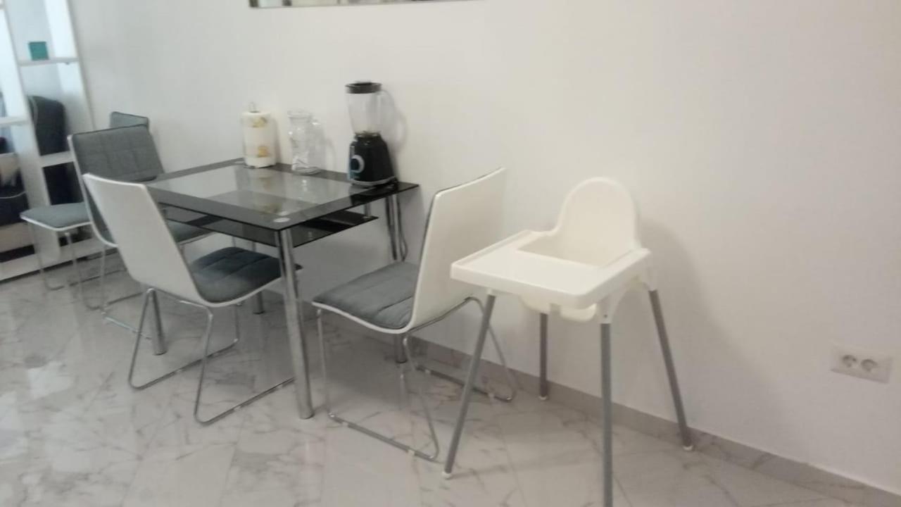 Bella Costa Apartment Dobra Voda Ngoại thất bức ảnh
