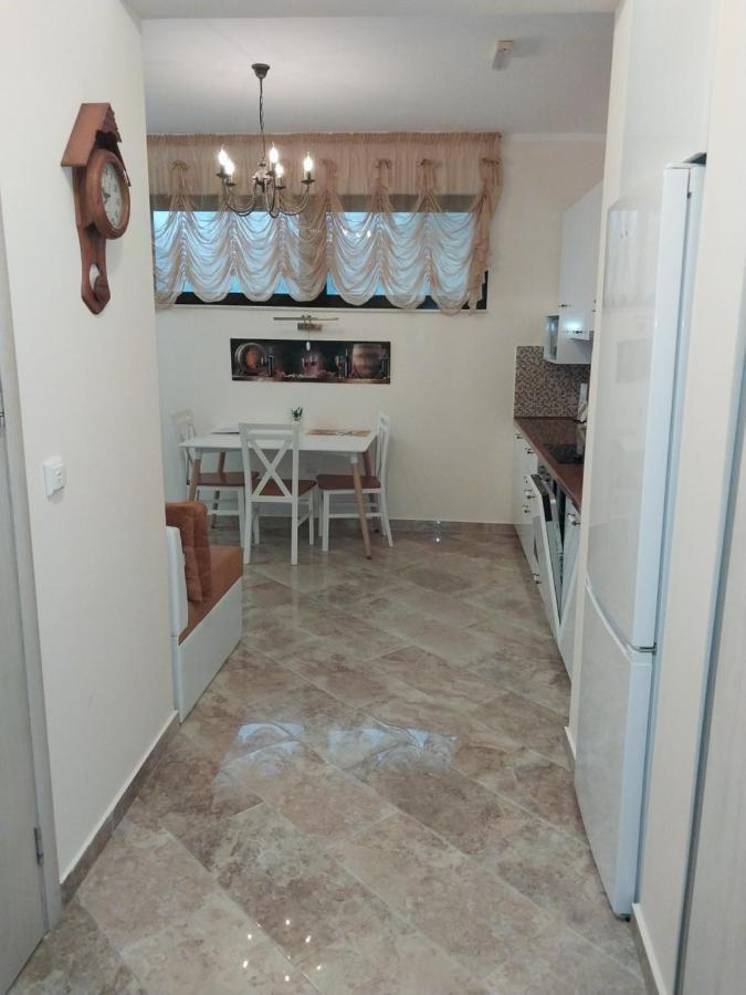 Bella Costa Apartment Dobra Voda Ngoại thất bức ảnh
