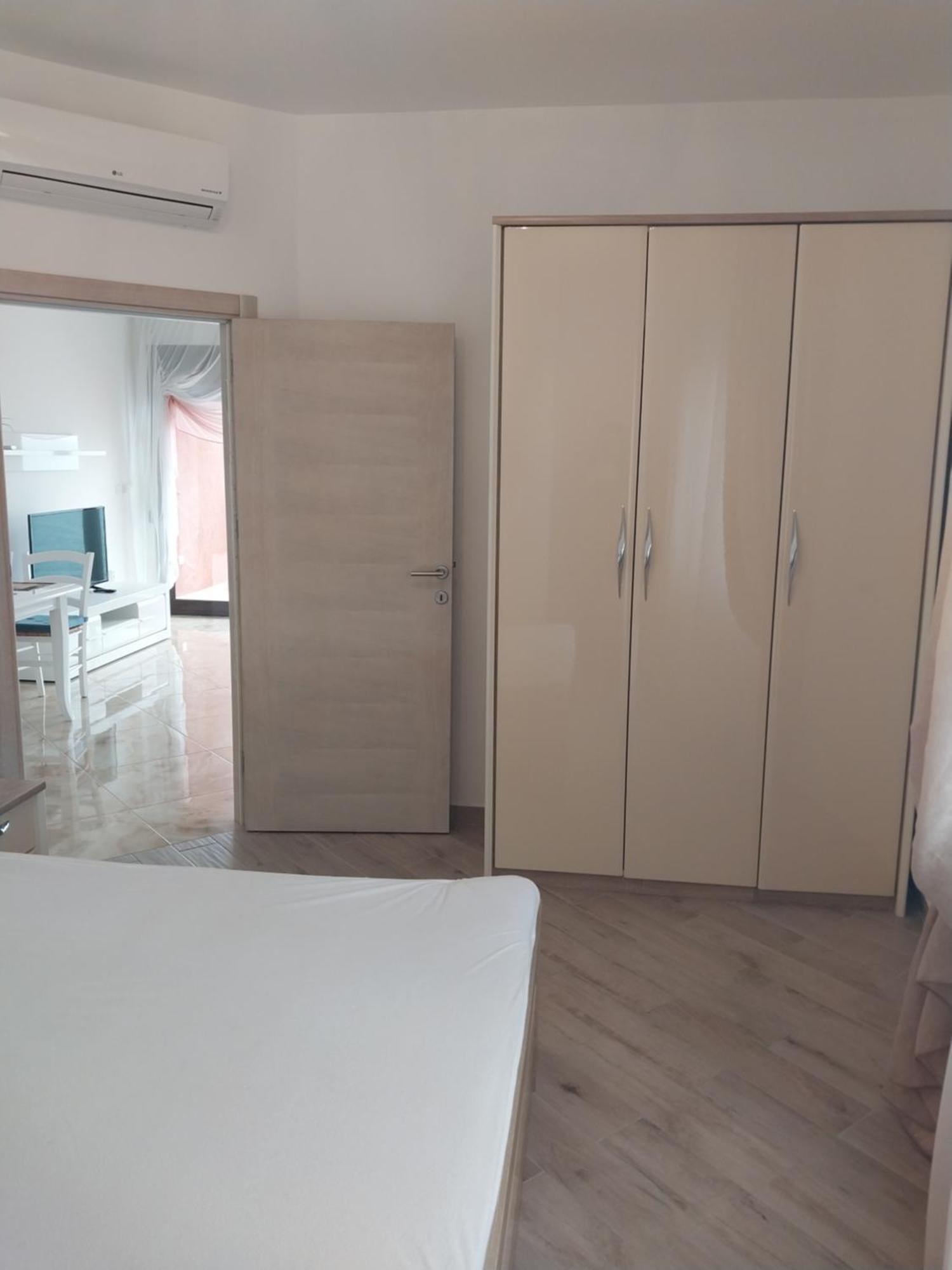 Bella Costa Apartment Dobra Voda Ngoại thất bức ảnh
